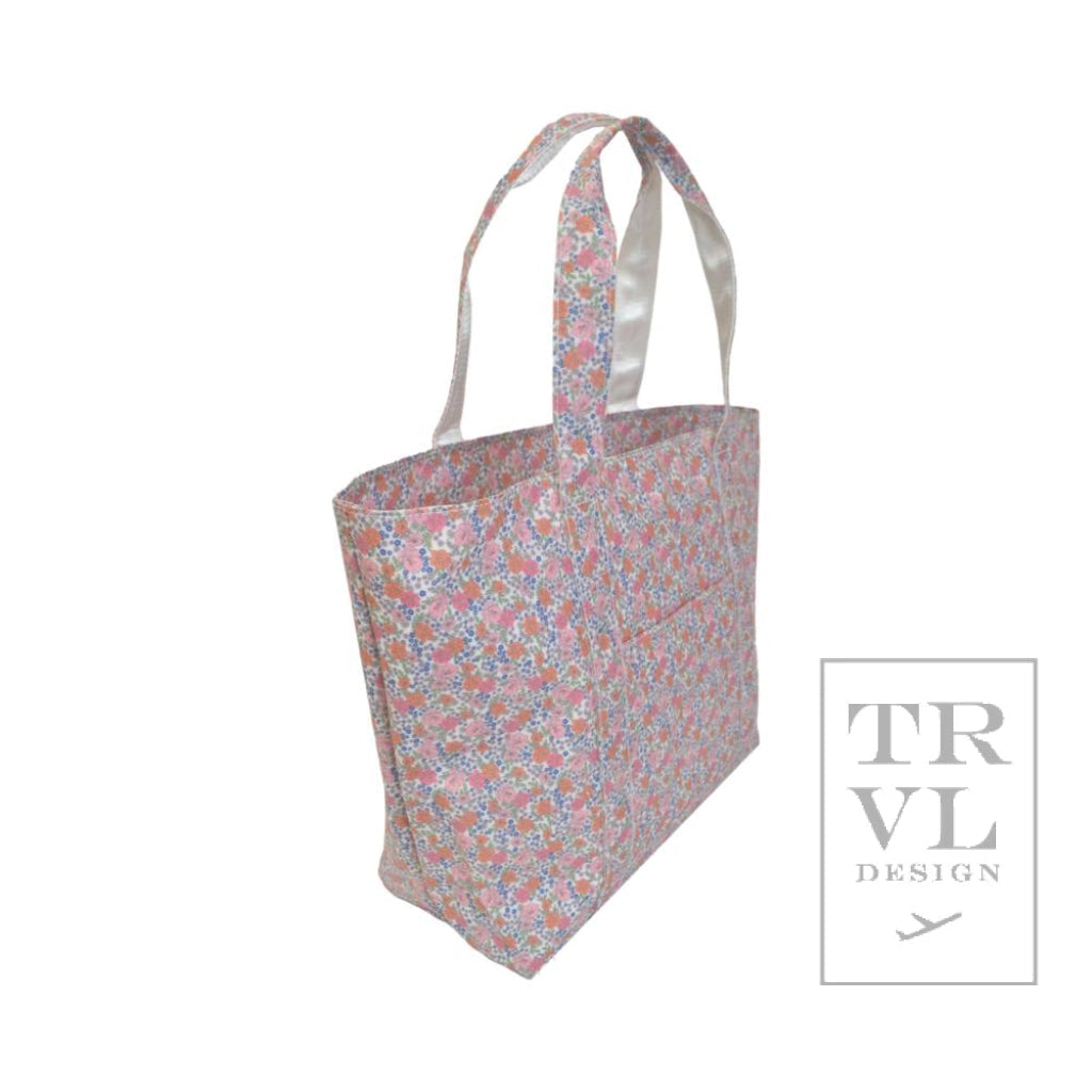 Jumbo Tote in Garden Floral