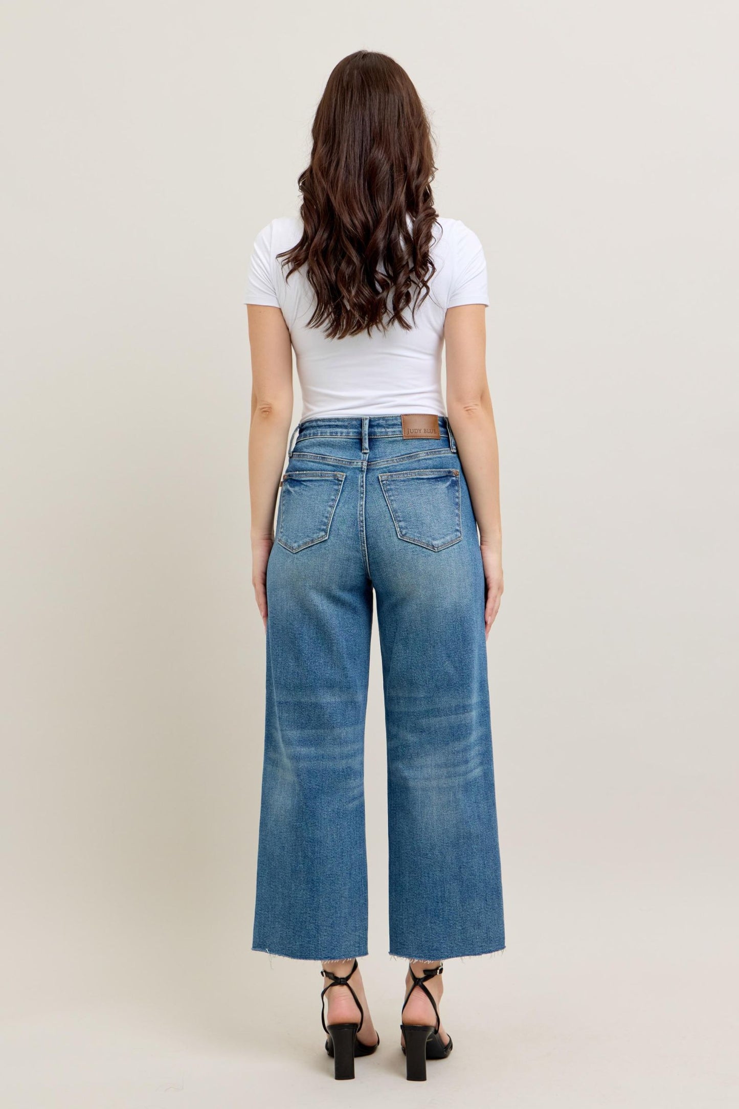 Rigid Magic Destroy Hem Crop