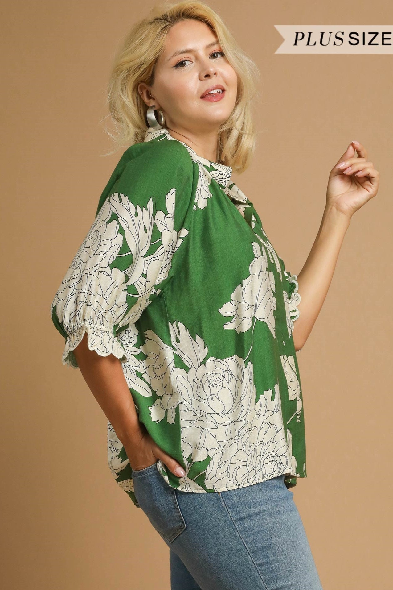 Peony Scallop Trim Blouse