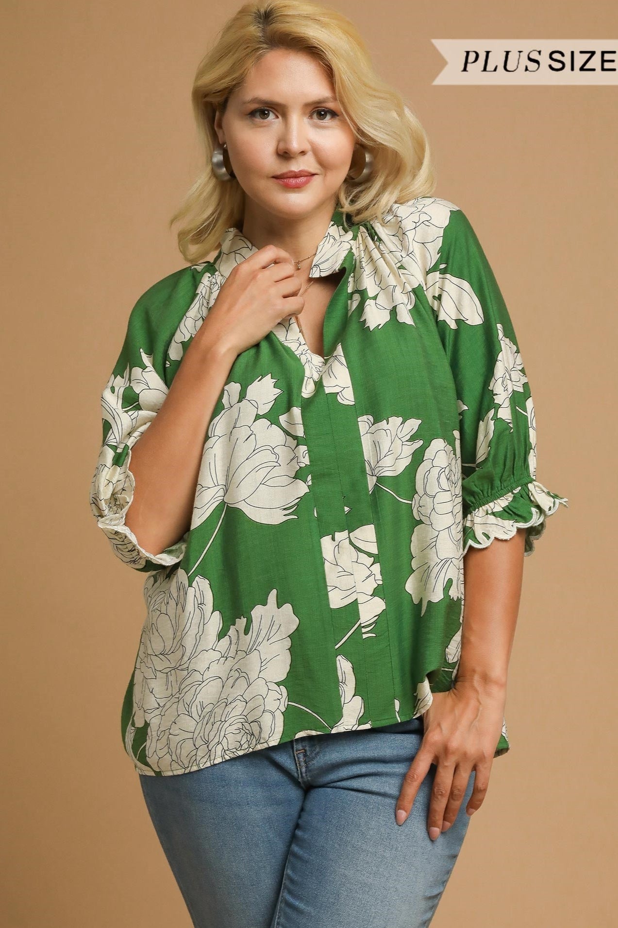 Peony Scallop Trim Blouse