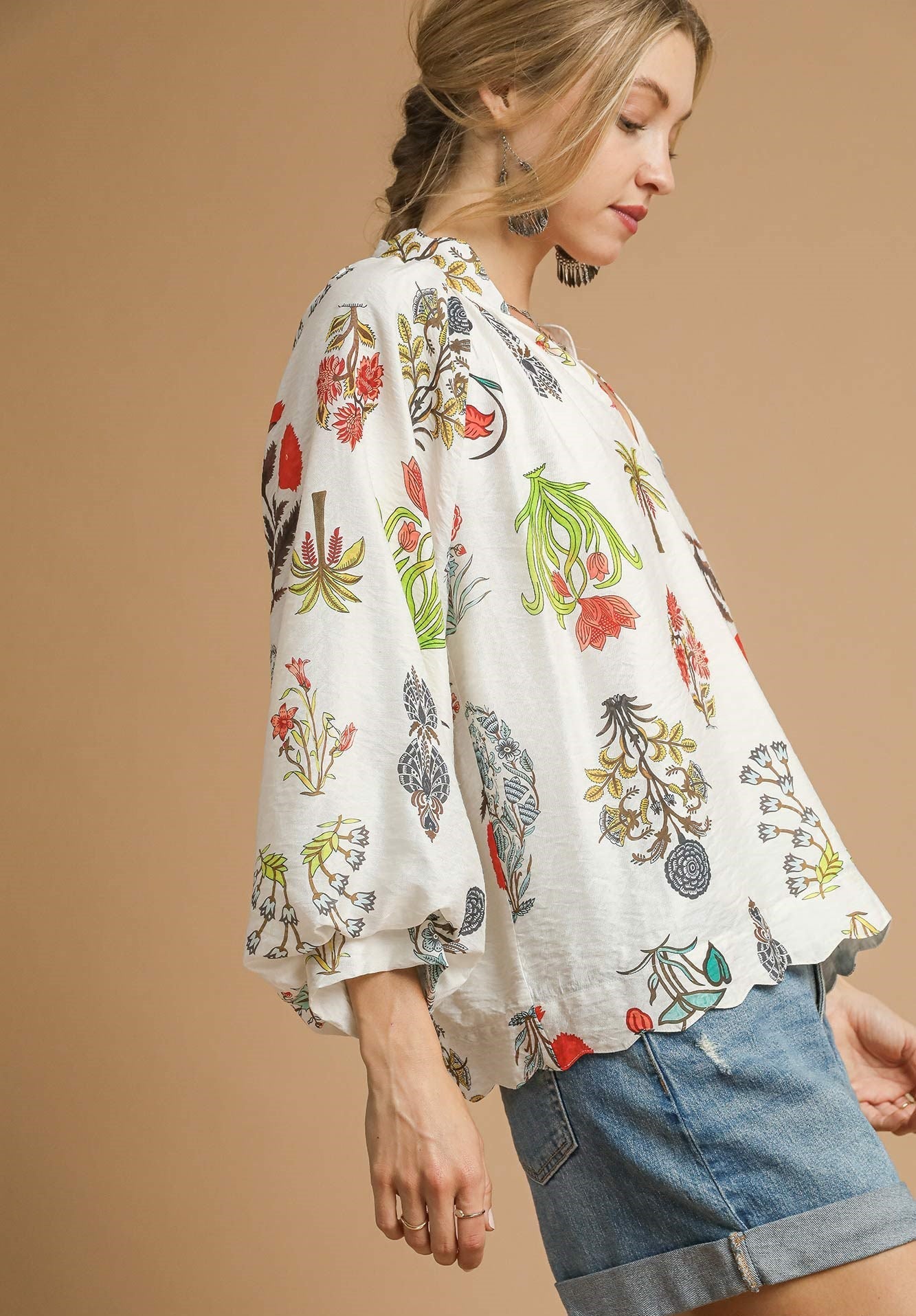Scallop Floral Blouse