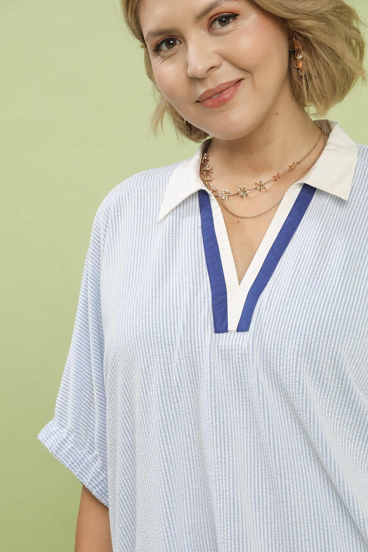 Contrast Collar V-Neck Top