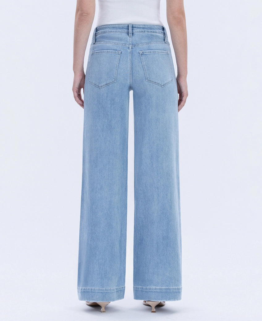High Rise Wide Leg Trouser in Light Wash