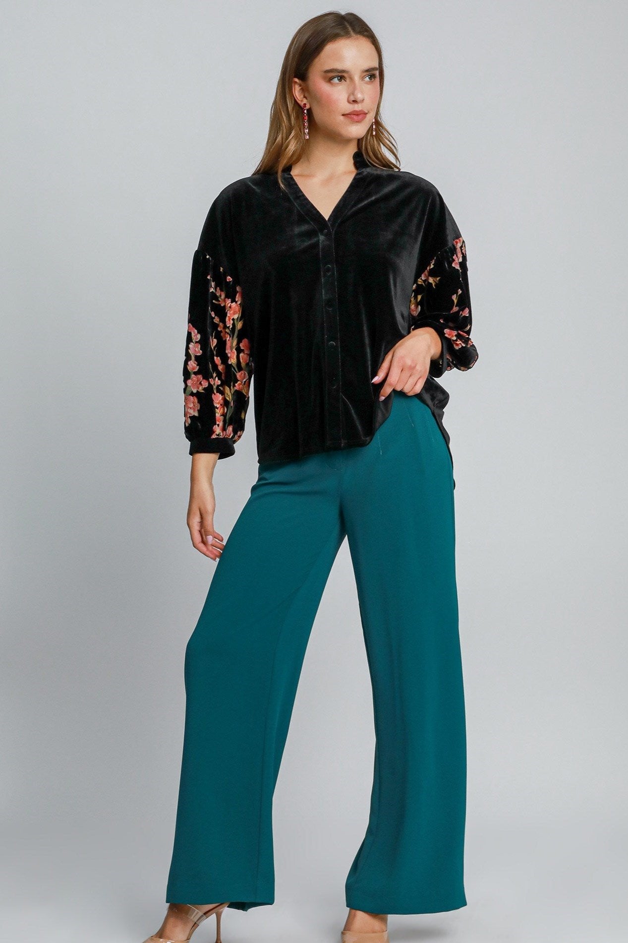 Puff Sleeved Velvet Top