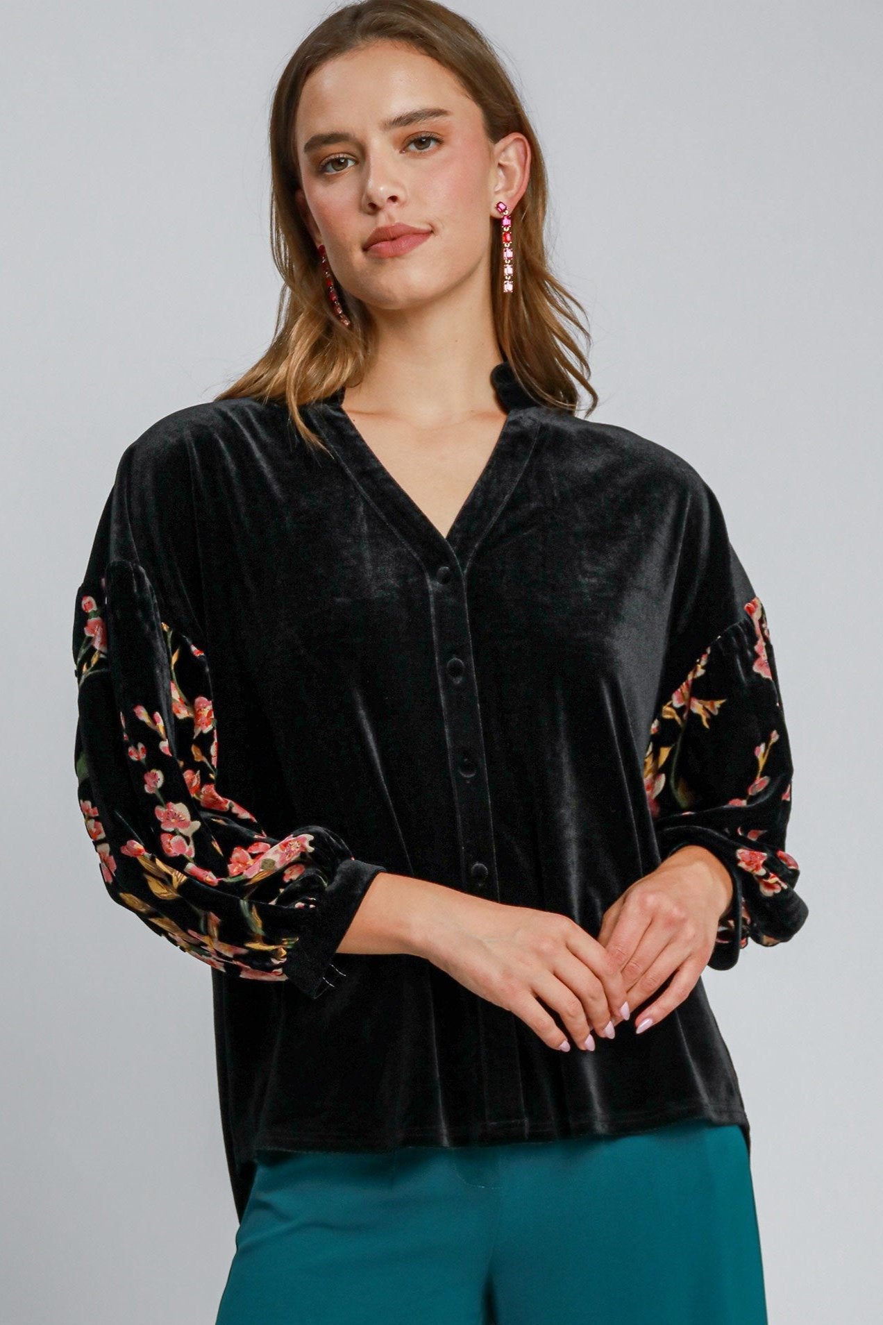 Puff Sleeved Velvet Top