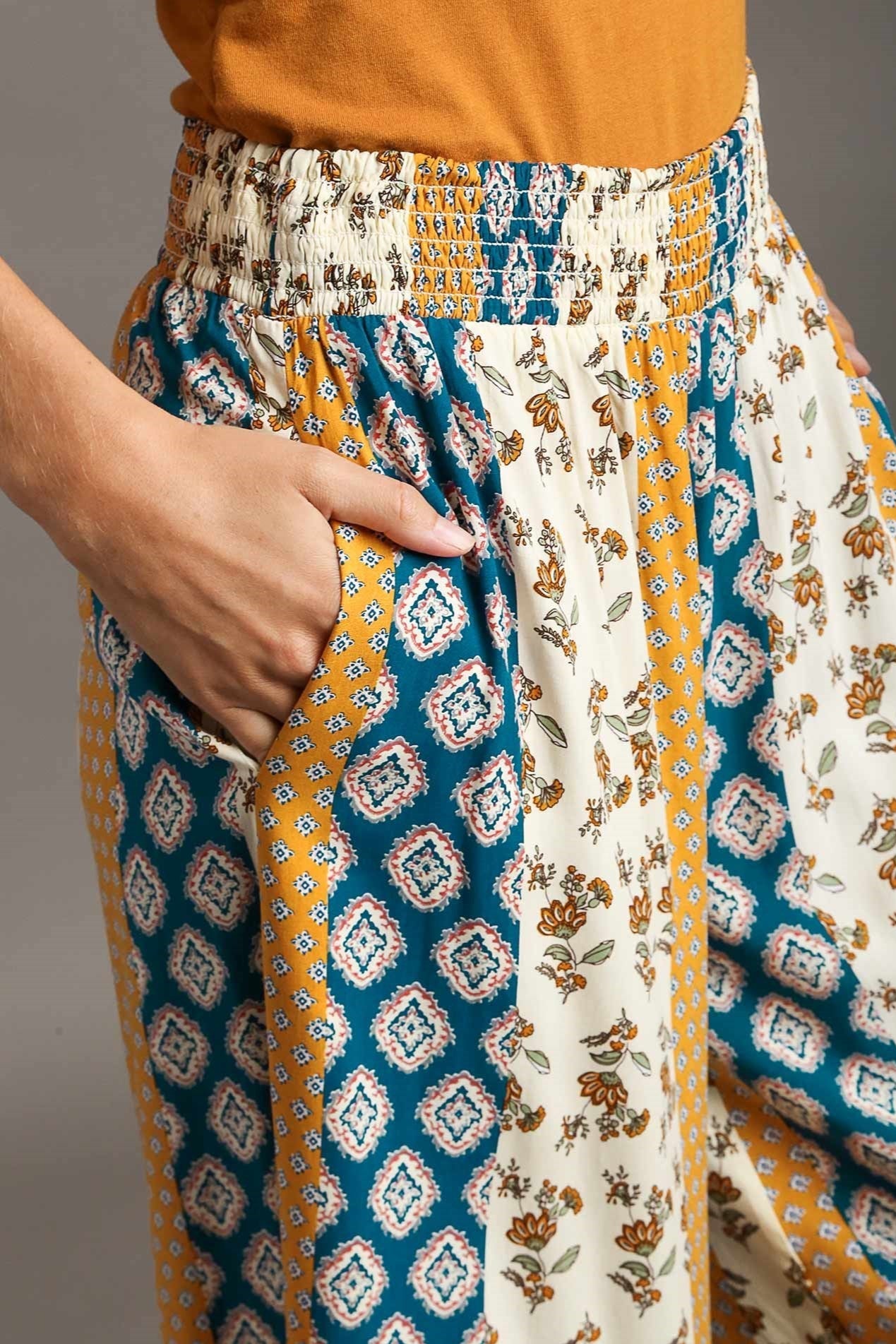 Border Print Pants