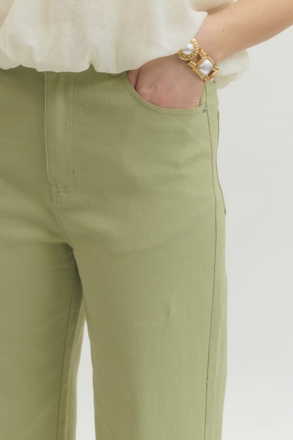 Scallop Hem Ankle Pants