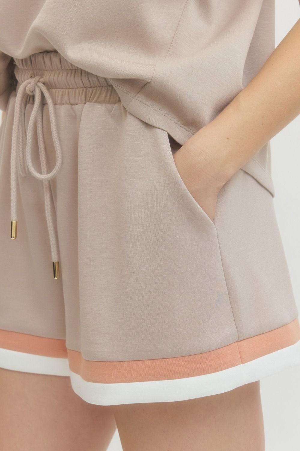 Stripe Contrast Shorts