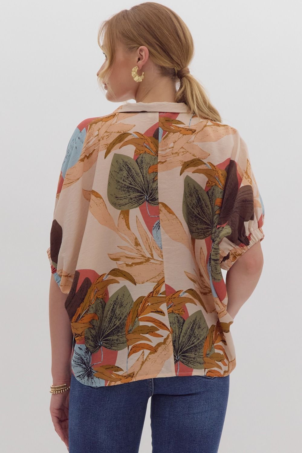 Printed Short Sleeve V-Neck