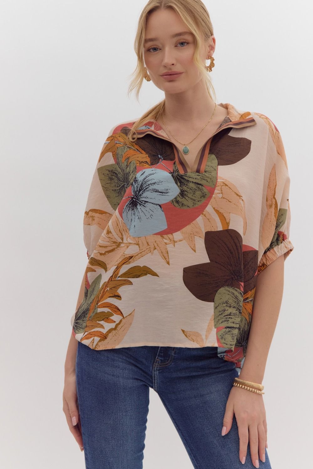 Printed Short Sleeve V-Neck