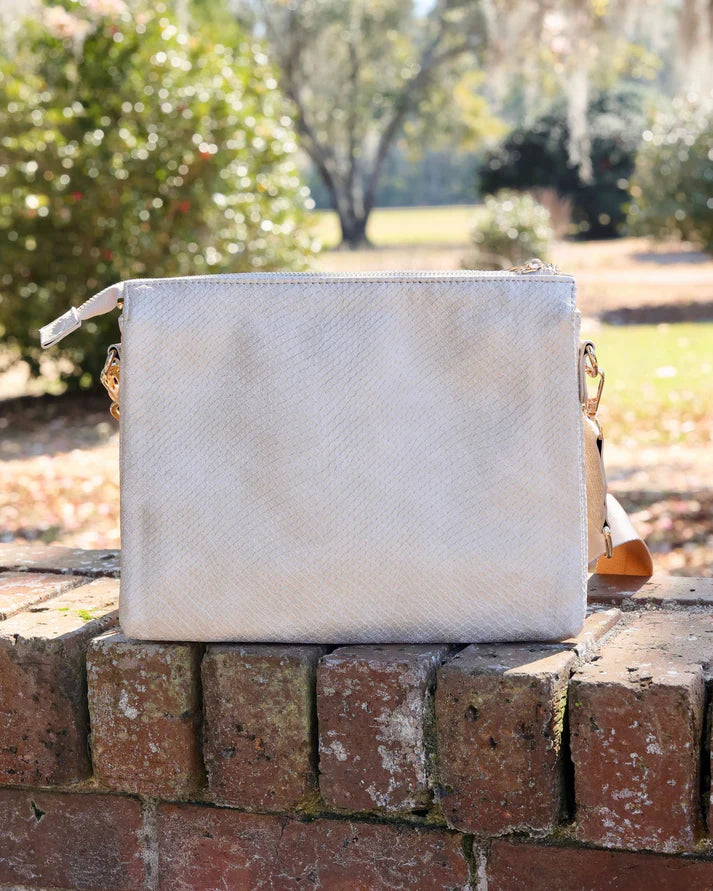 Ariana Crossbody in Shimmer Champagne