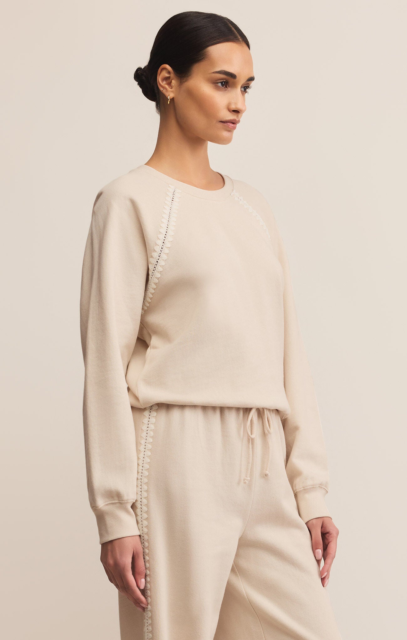 All Around Sweatshirt in Crystal