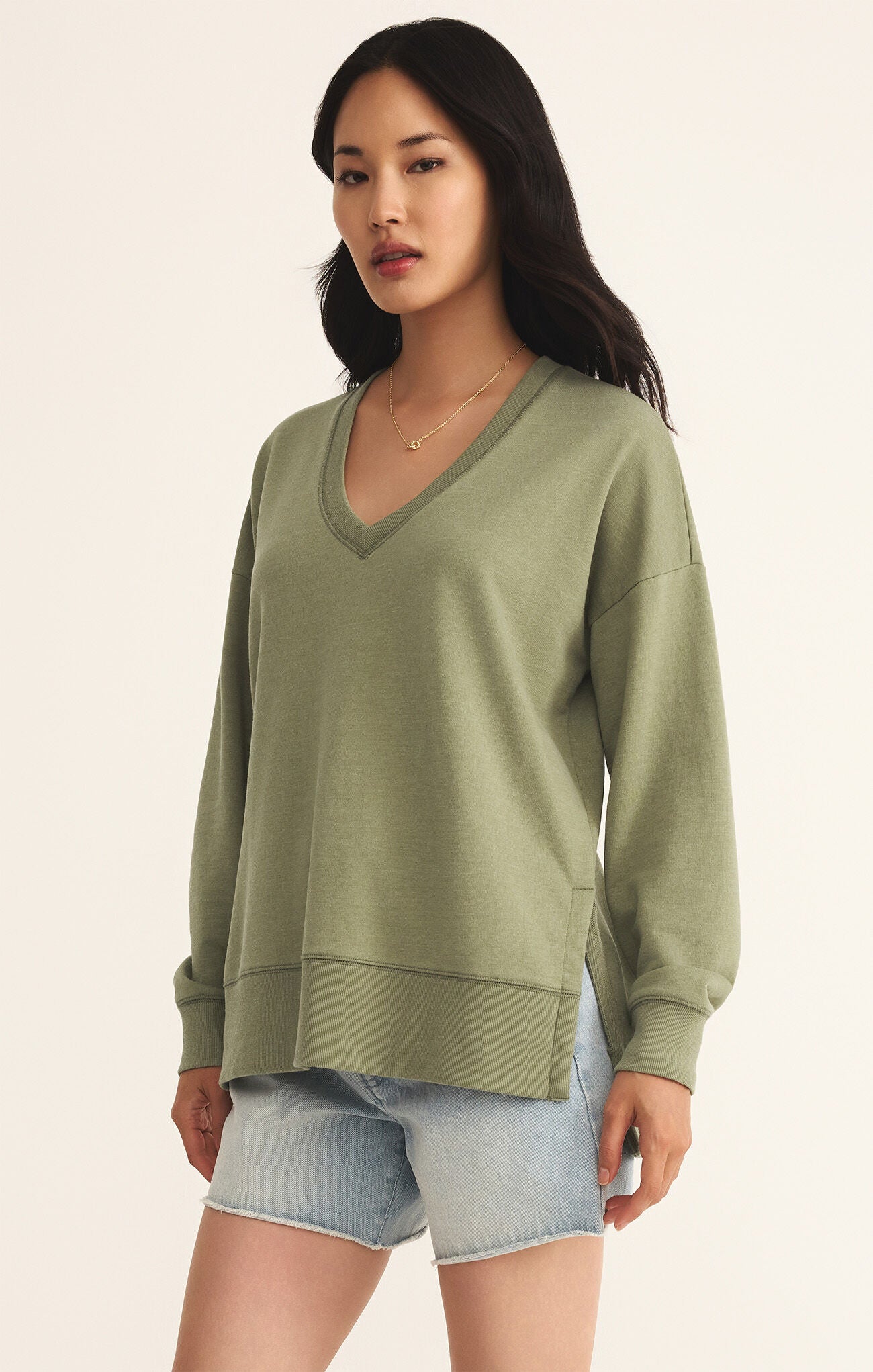 Modern V-Neck Weekender in Avocado