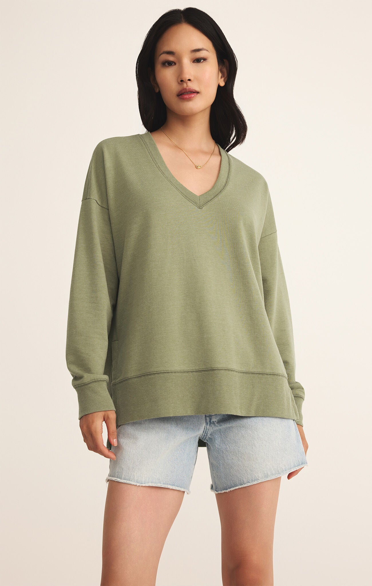 Modern V-Neck Weekender in Avocado