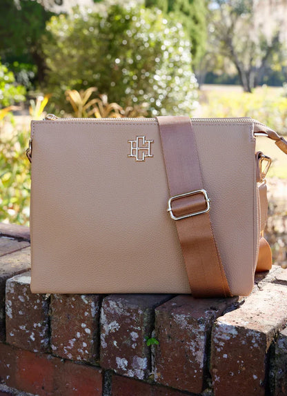 Ariana Crossbody in Tan