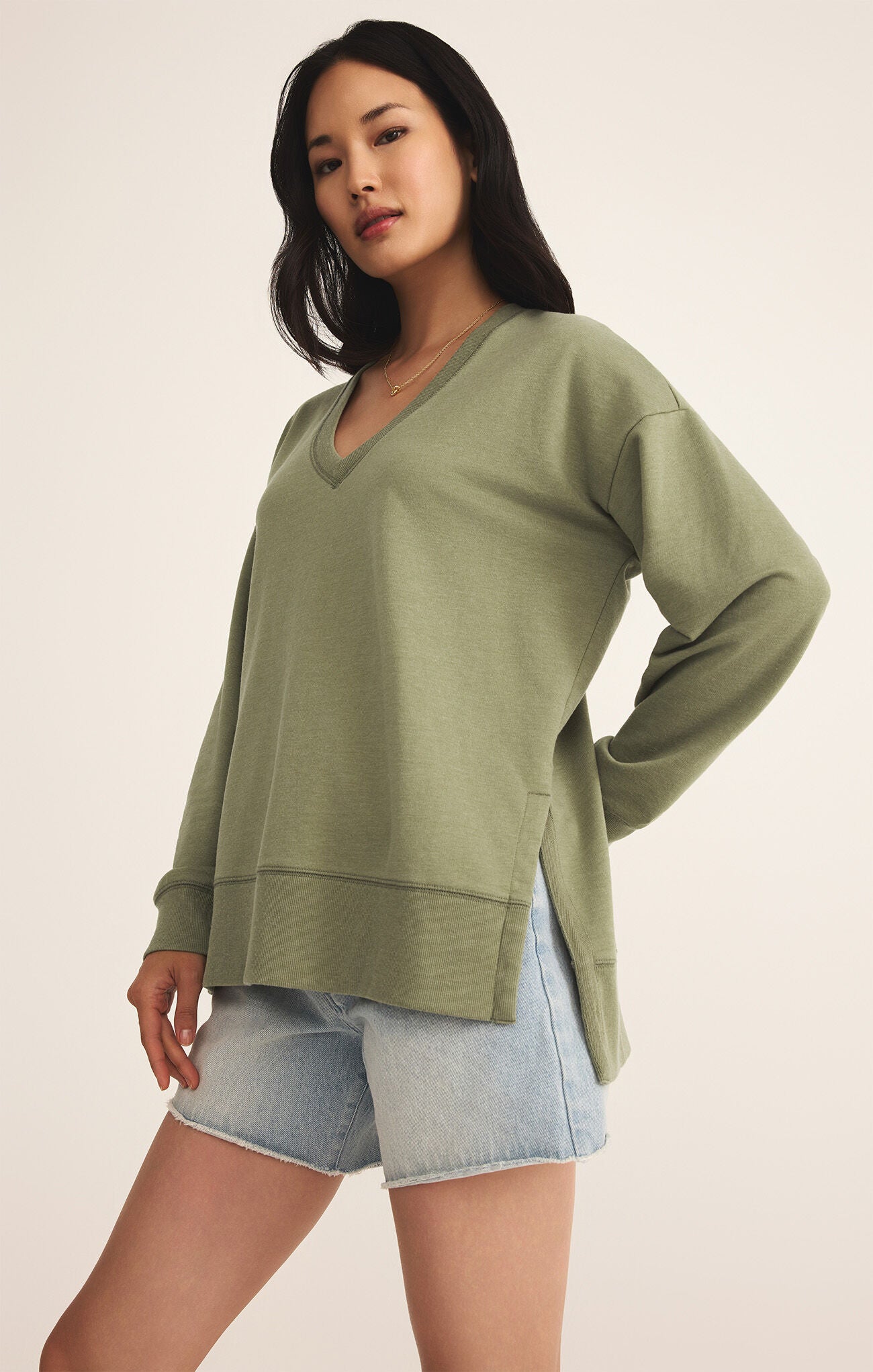 Modern V-Neck Weekender in Avocado